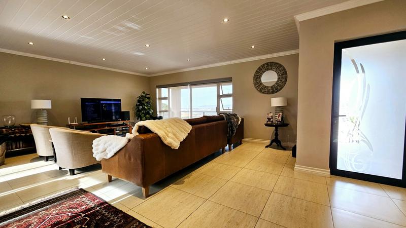 3 Bedroom Property for Sale in Monte Christo Western Cape